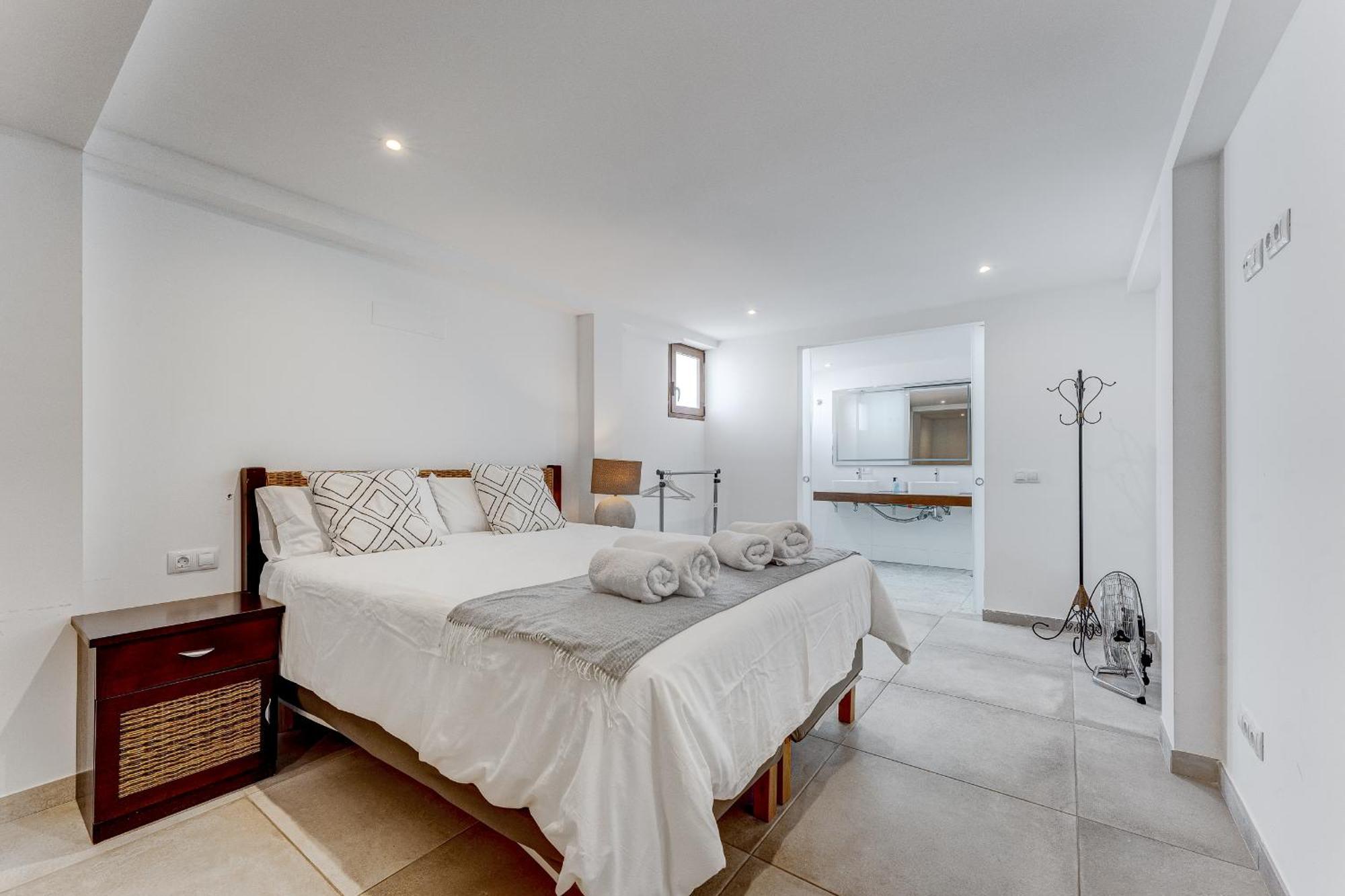 Fabulous Contemporary 5 Bedroom Villa With Private Heated Pool, Sleeps Max 13 Callao Salvaje Zewnętrze zdjęcie