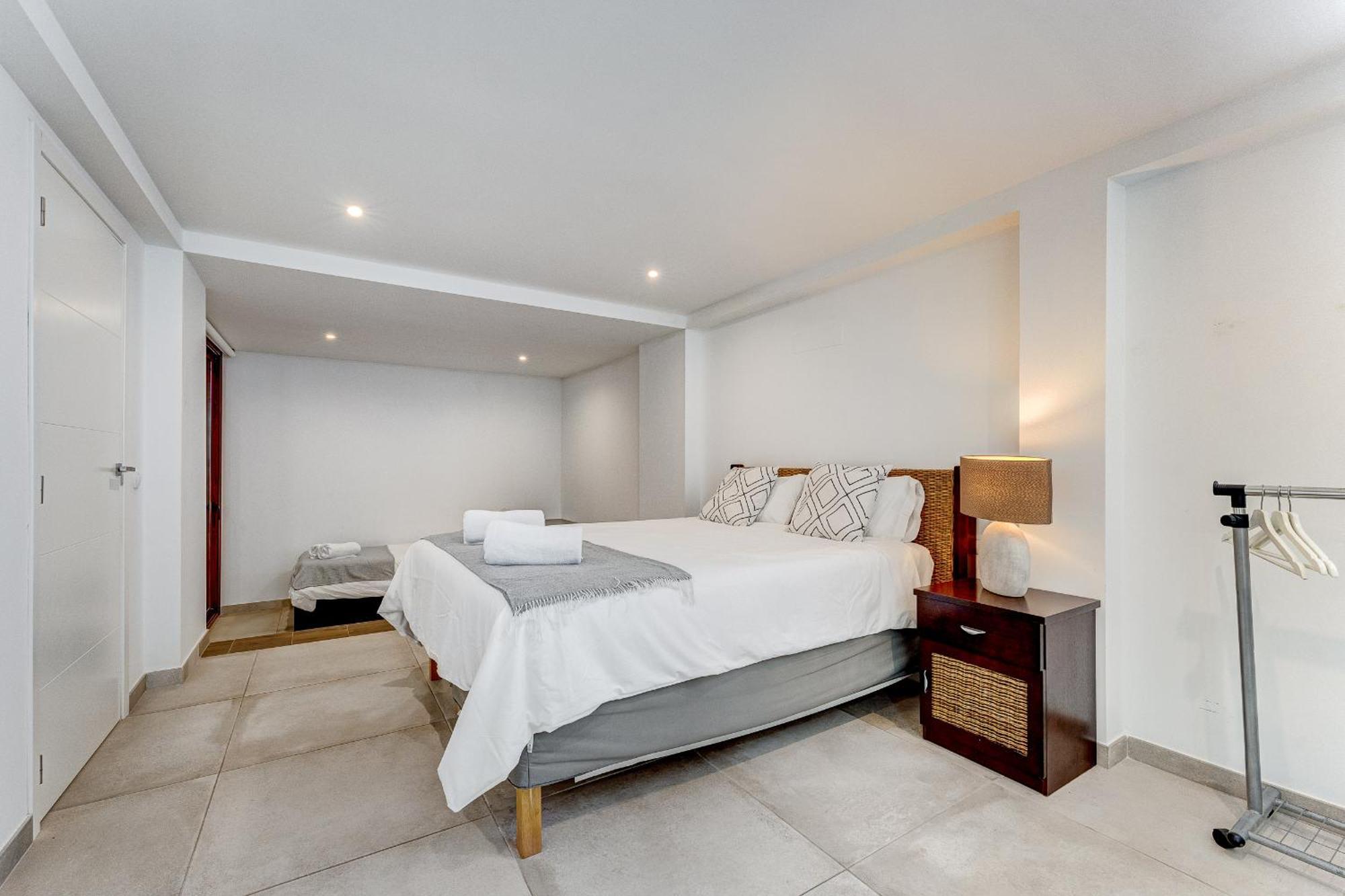 Fabulous Contemporary 5 Bedroom Villa With Private Heated Pool, Sleeps Max 13 Callao Salvaje Zewnętrze zdjęcie