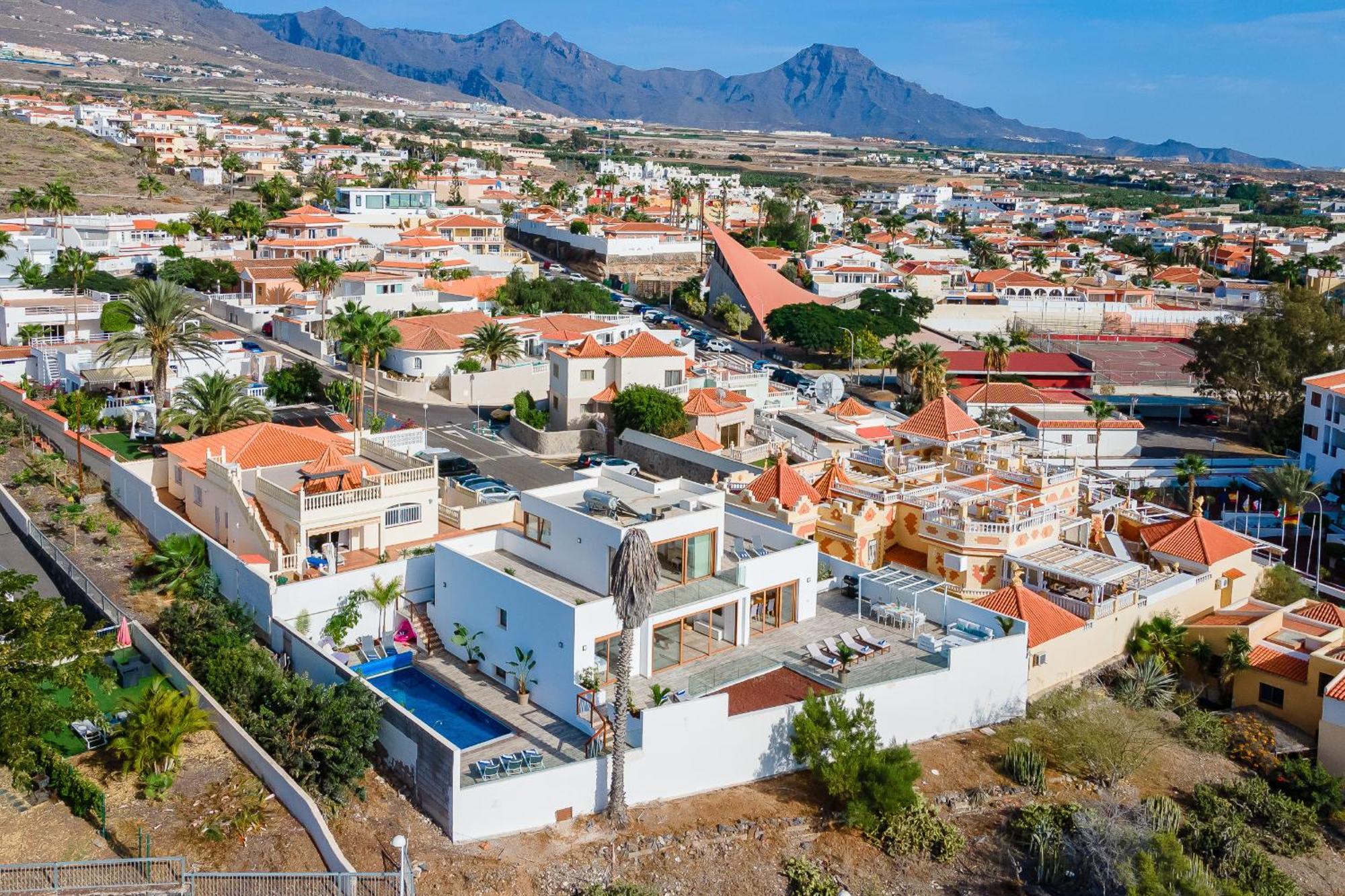 Fabulous Contemporary 5 Bedroom Villa With Private Heated Pool, Sleeps Max 13 Callao Salvaje Zewnętrze zdjęcie