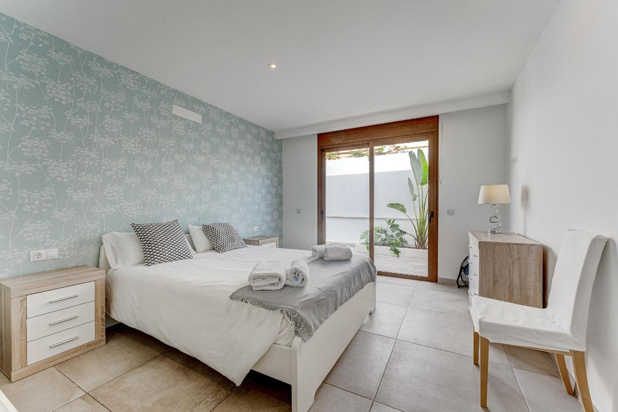 Fabulous Contemporary 5 Bedroom Villa With Private Heated Pool, Sleeps Max 13 Callao Salvaje Zewnętrze zdjęcie