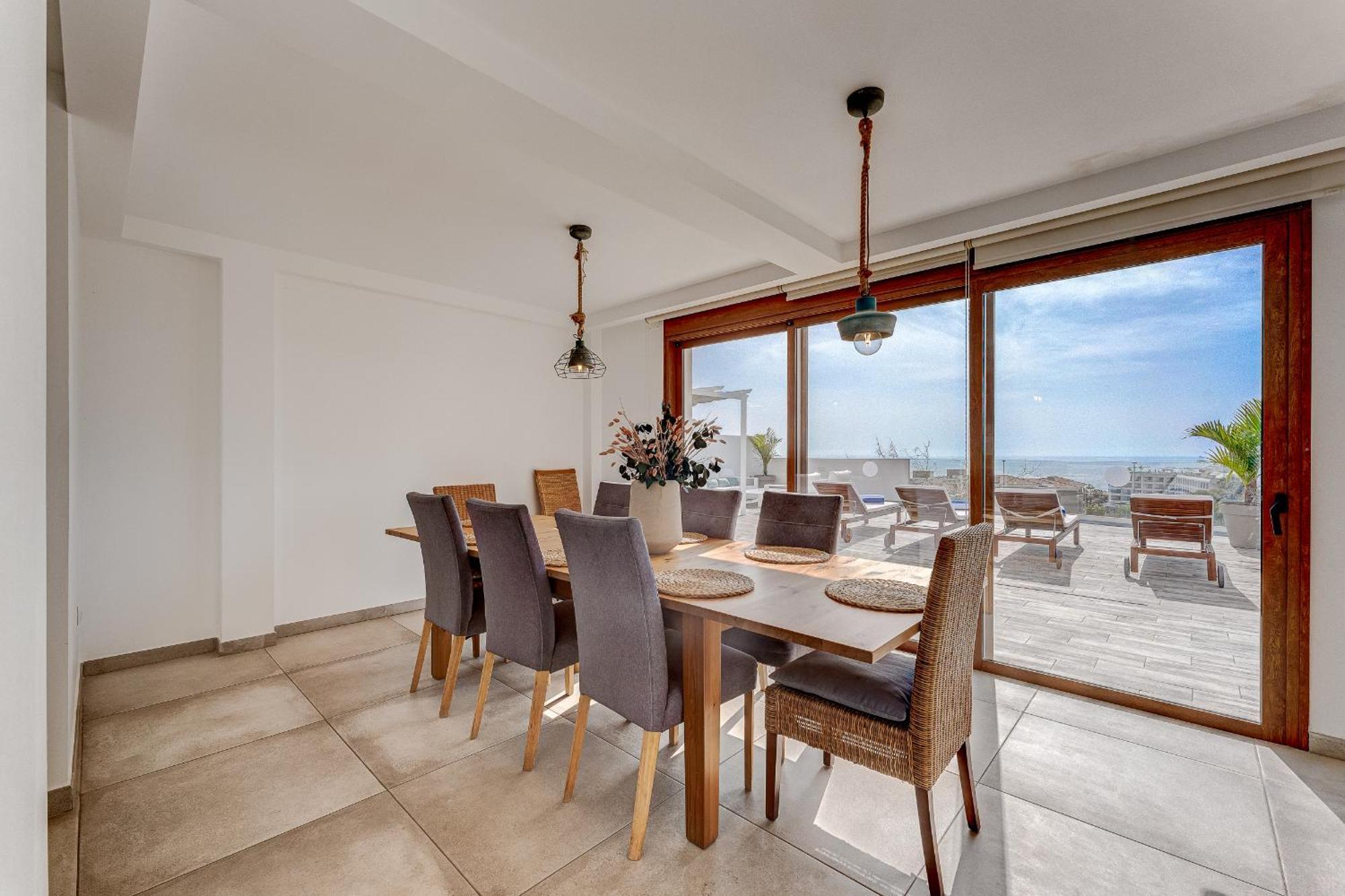 Fabulous Contemporary 5 Bedroom Villa With Private Heated Pool, Sleeps Max 13 Callao Salvaje Zewnętrze zdjęcie