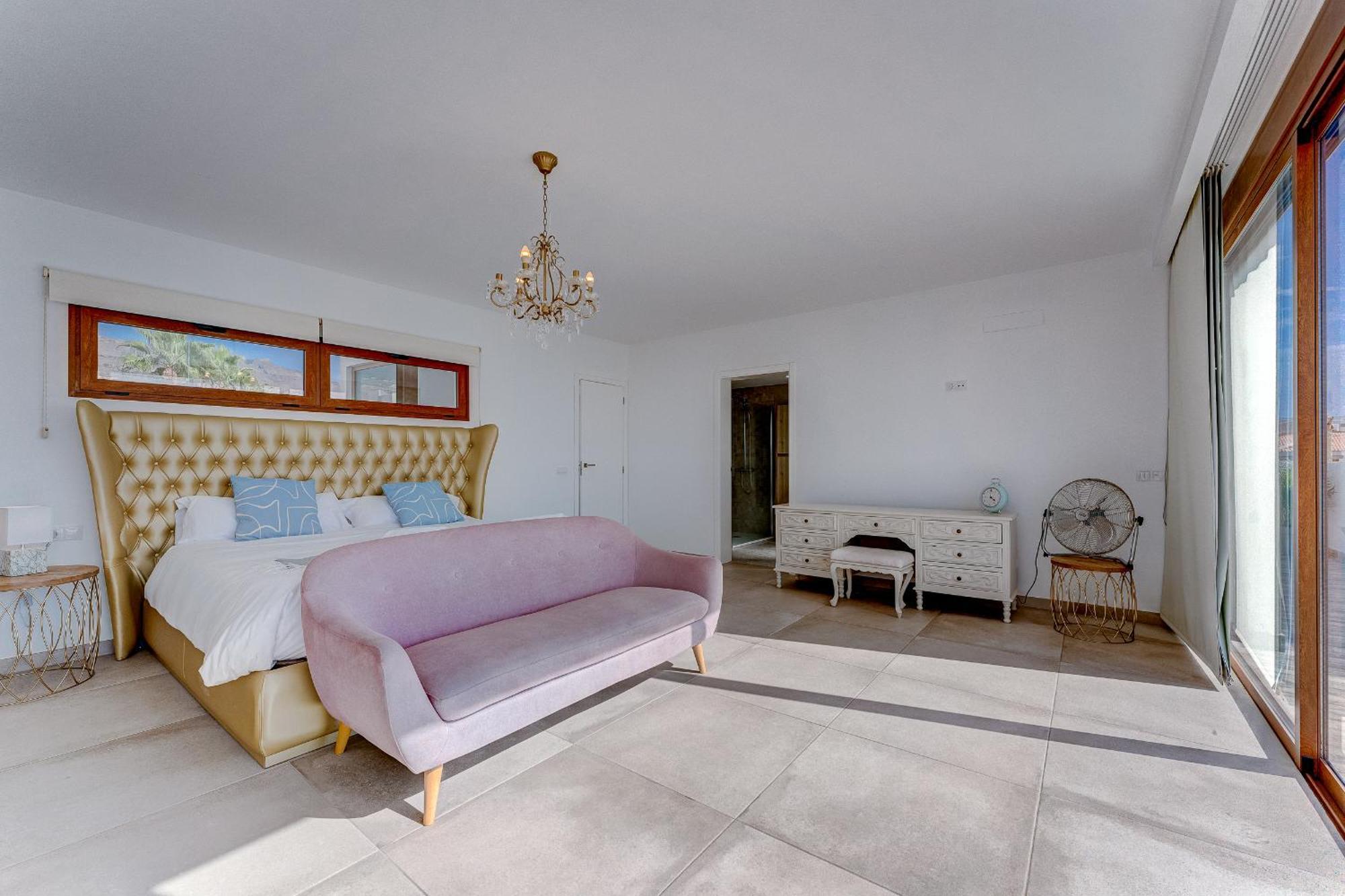 Fabulous Contemporary 5 Bedroom Villa With Private Heated Pool, Sleeps Max 13 Callao Salvaje Zewnętrze zdjęcie