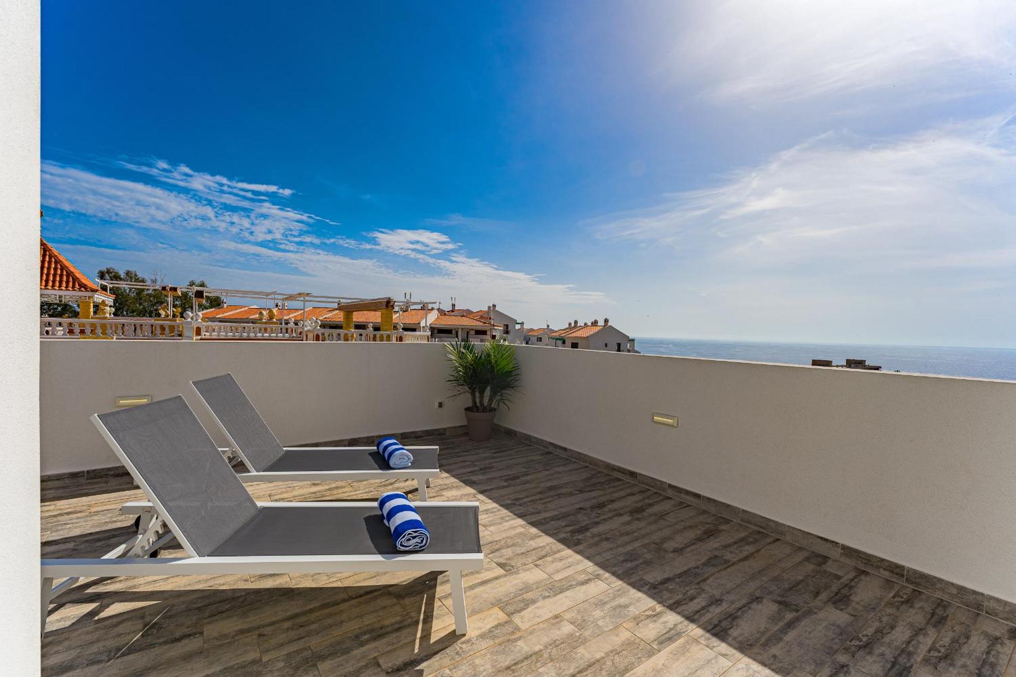 Fabulous Contemporary 5 Bedroom Villa With Private Heated Pool, Sleeps Max 13 Callao Salvaje Zewnętrze zdjęcie
