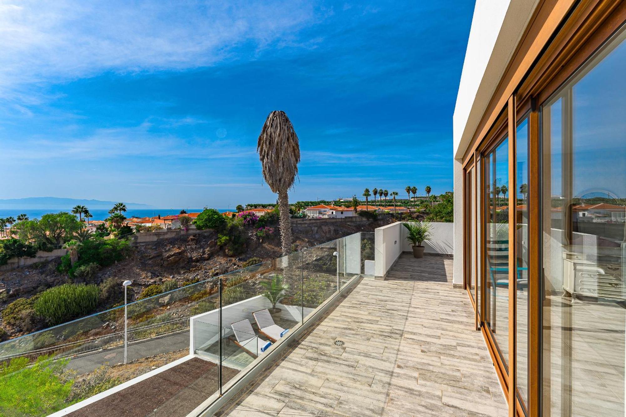 Fabulous Contemporary 5 Bedroom Villa With Private Heated Pool, Sleeps Max 13 Callao Salvaje Zewnętrze zdjęcie