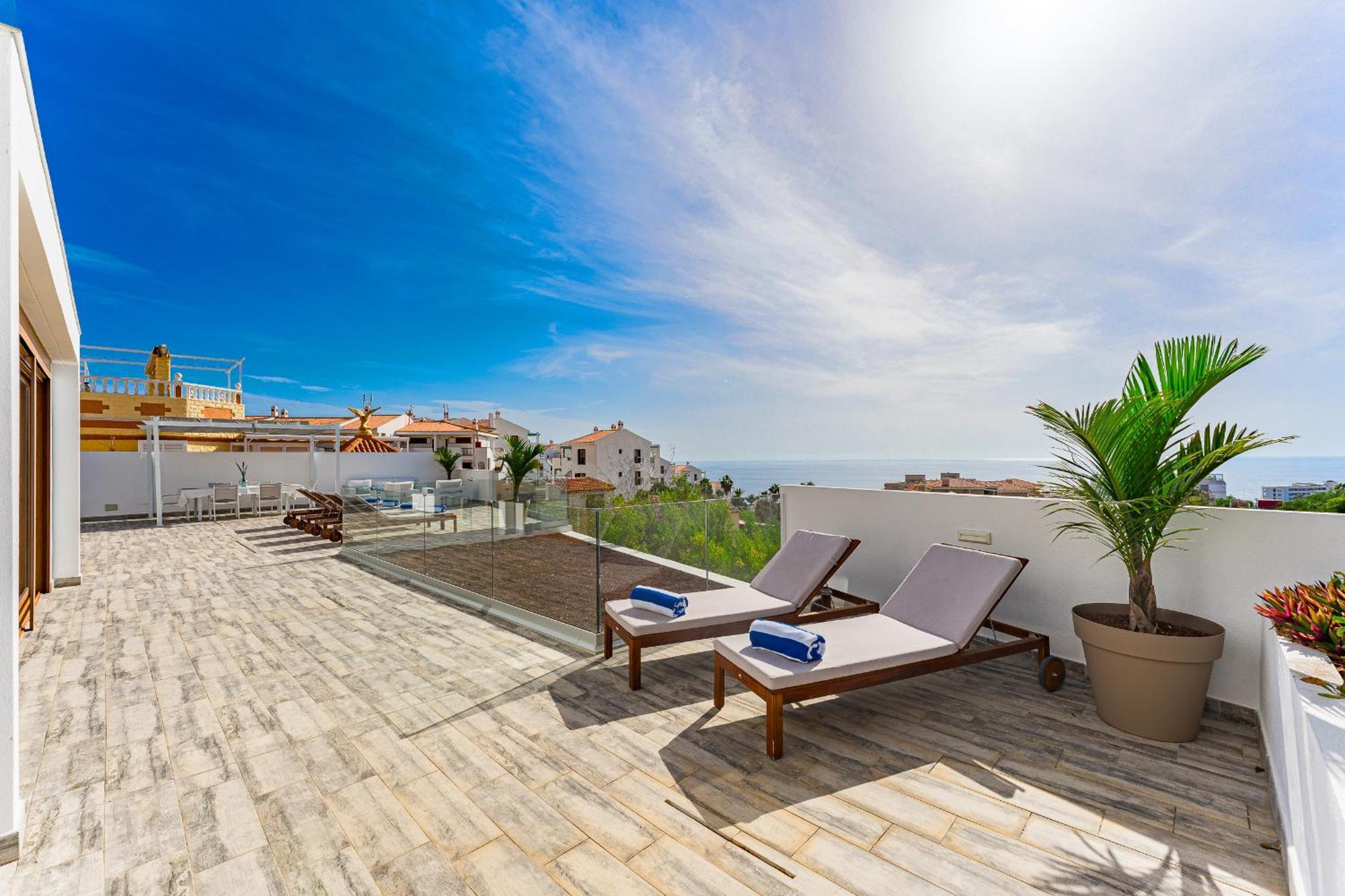 Fabulous Contemporary 5 Bedroom Villa With Private Heated Pool, Sleeps Max 13 Callao Salvaje Zewnętrze zdjęcie