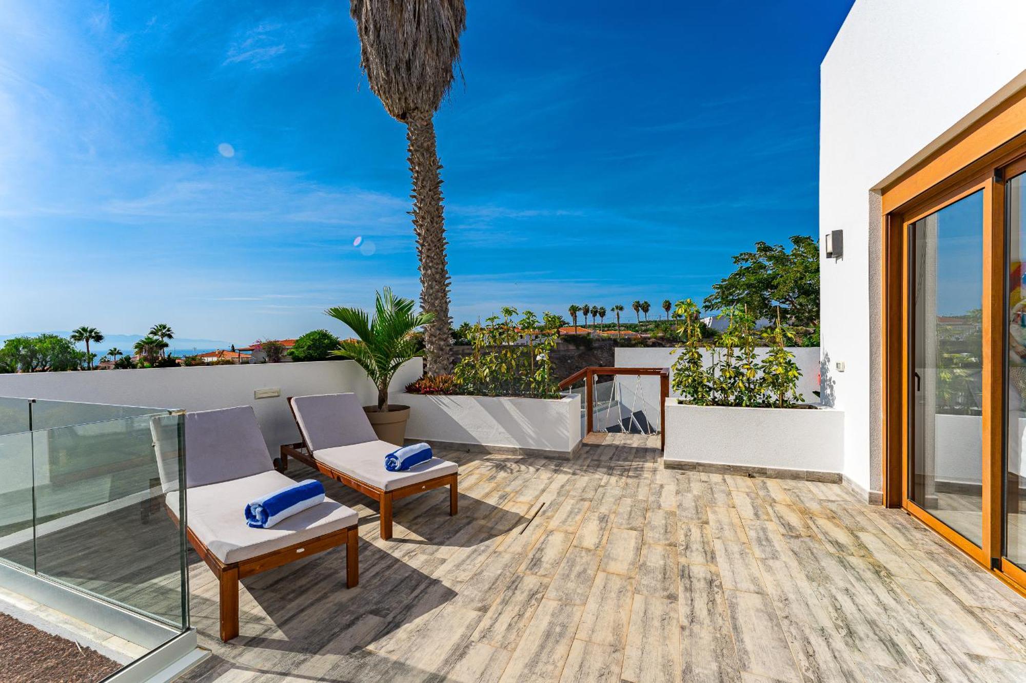 Fabulous Contemporary 5 Bedroom Villa With Private Heated Pool, Sleeps Max 13 Callao Salvaje Zewnętrze zdjęcie