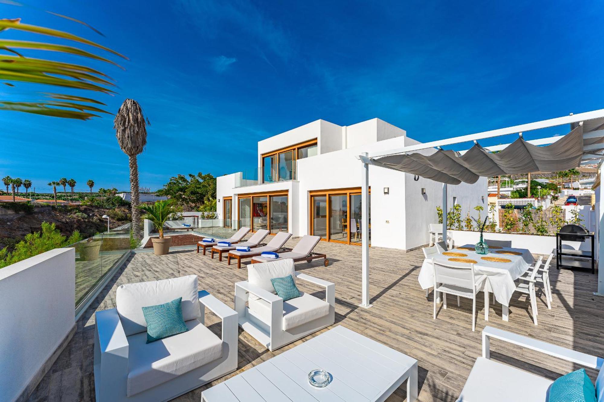 Fabulous Contemporary 5 Bedroom Villa With Private Heated Pool, Sleeps Max 13 Callao Salvaje Zewnętrze zdjęcie
