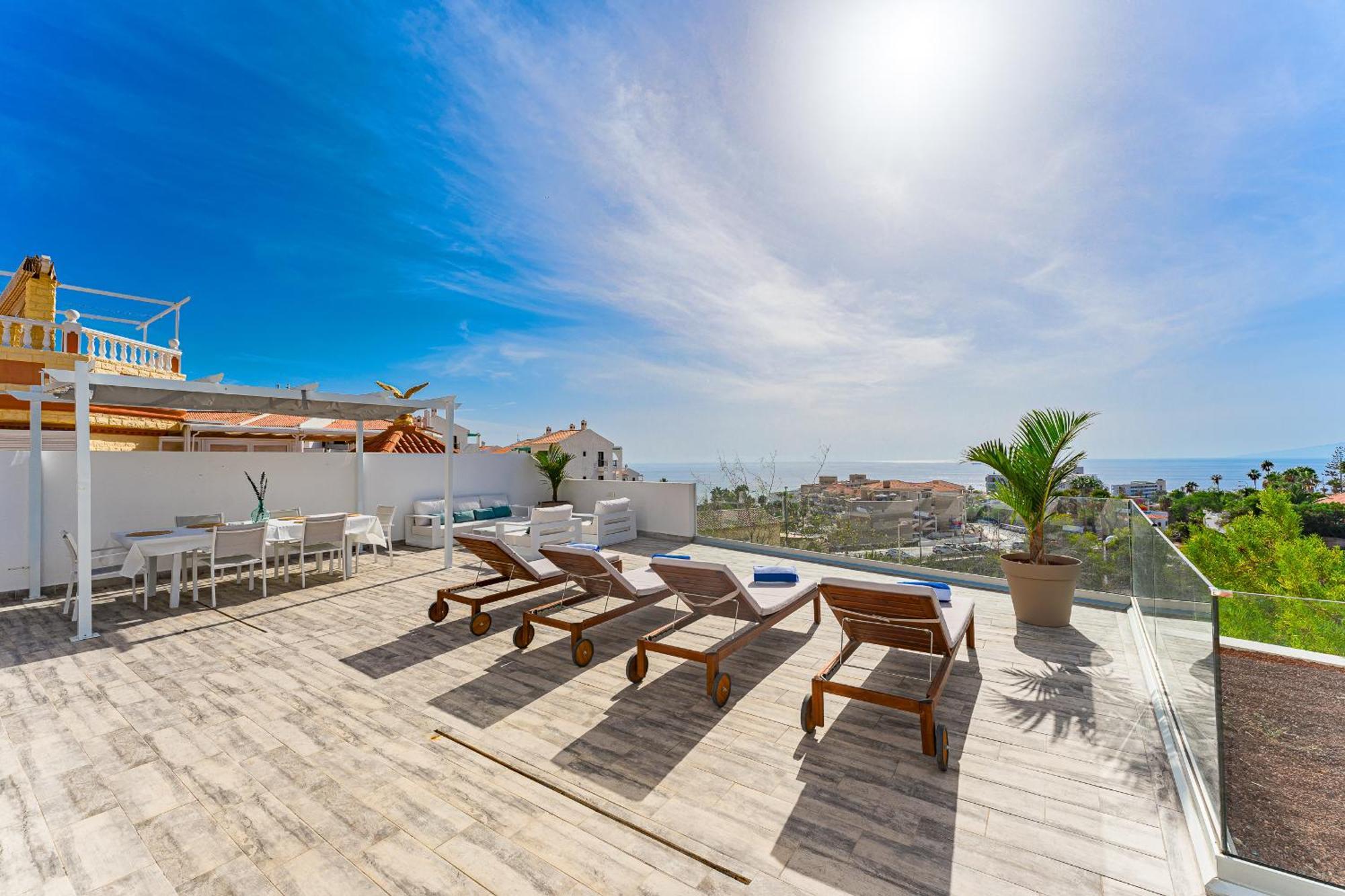 Fabulous Contemporary 5 Bedroom Villa With Private Heated Pool, Sleeps Max 13 Callao Salvaje Zewnętrze zdjęcie