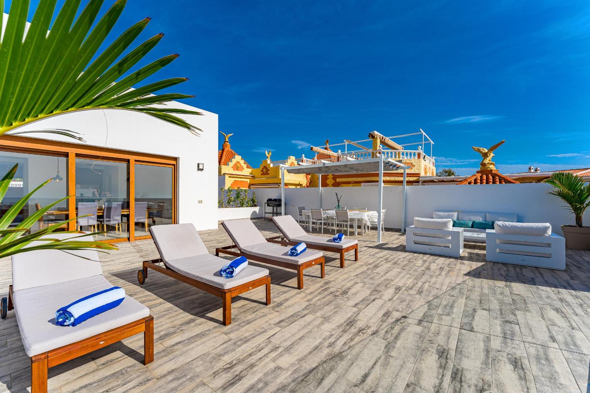 Fabulous Contemporary 5 Bedroom Villa With Private Heated Pool, Sleeps Max 13 Callao Salvaje Zewnętrze zdjęcie